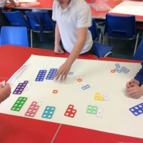 Using numicon to tell the time